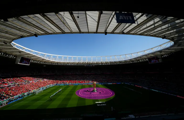 Una visione generale in vista della partita di calcio del gruppo B della Coppa del Mondo tra Galles e Iran, allo stadio Ahmad Bin Ali di Al Rayyan, Qatar, venerdì 25 novembre 2022. (AP Photo/Manu Fernandez)