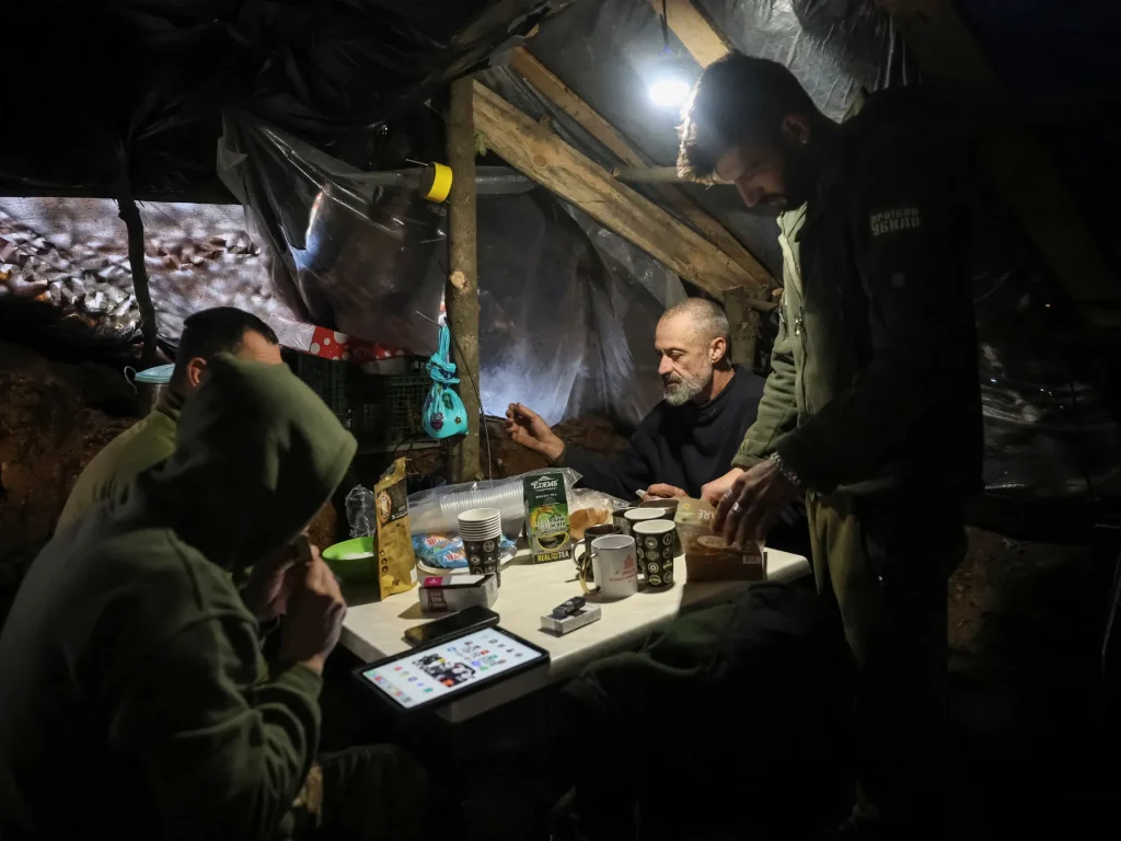A Ginevra e Pokrovsk l'Ucraina si oppone al piano di pace di Trump e alle truppe di Putin