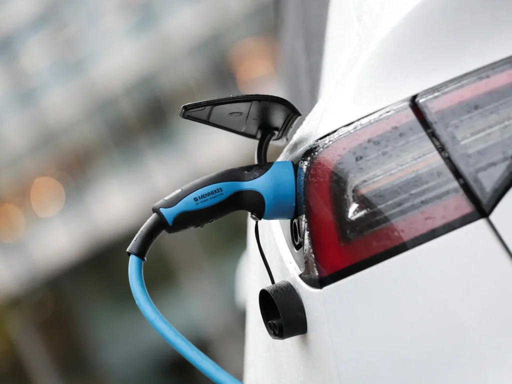 "Altamente speculativo" che le nuove regole sul carburante di Trump aiuteranno gli automobilisti: esperti