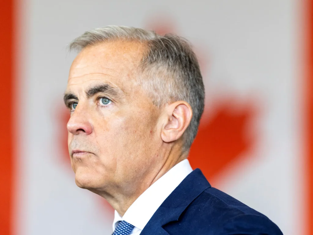 Il canadese Carney revoca le norme sul clima per stimolare gli investimenti