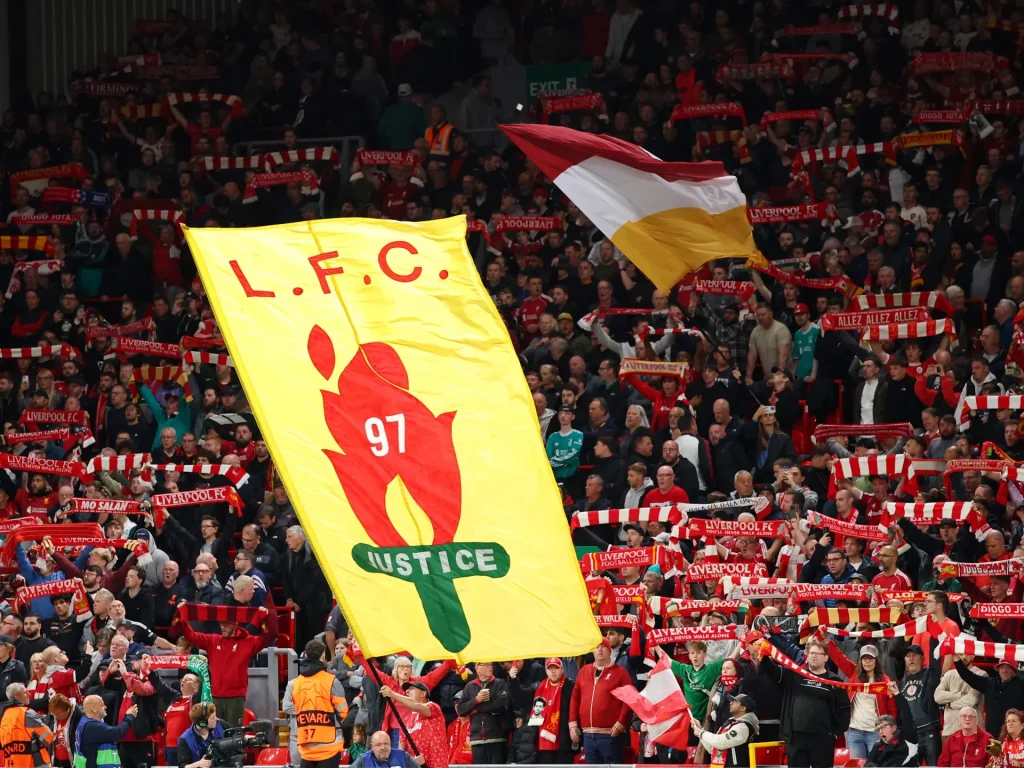 Il rapporto rileva diffuse inadempienze della polizia in seguito al disastro di Hillsborough nel Regno Unito