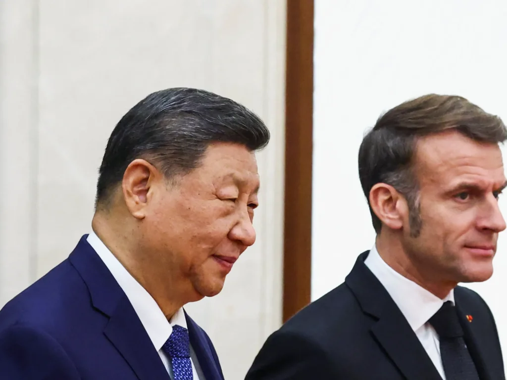 Macron dice a Xi che Cina e Francia devono superare le “differenze”