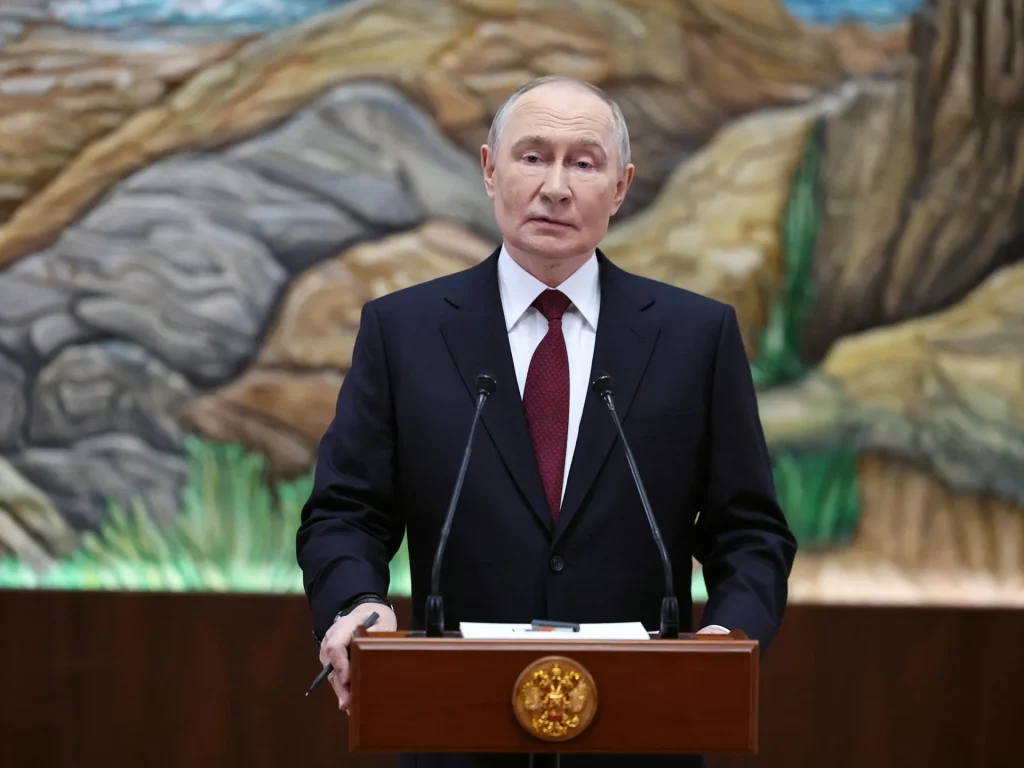 Putin si dice pronto a garantire per iscritto che la Russia non attaccherà l'Europa