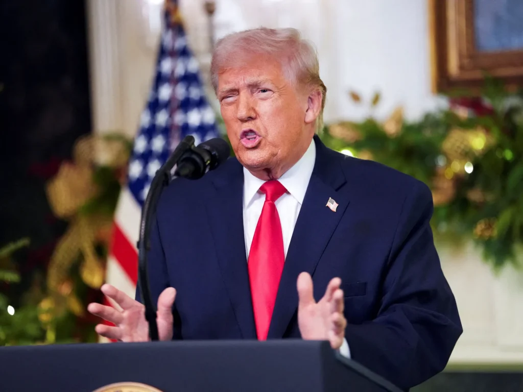Donald Trump sospende per un anno l’aumento delle tariffe statunitensi su mobili e armadi