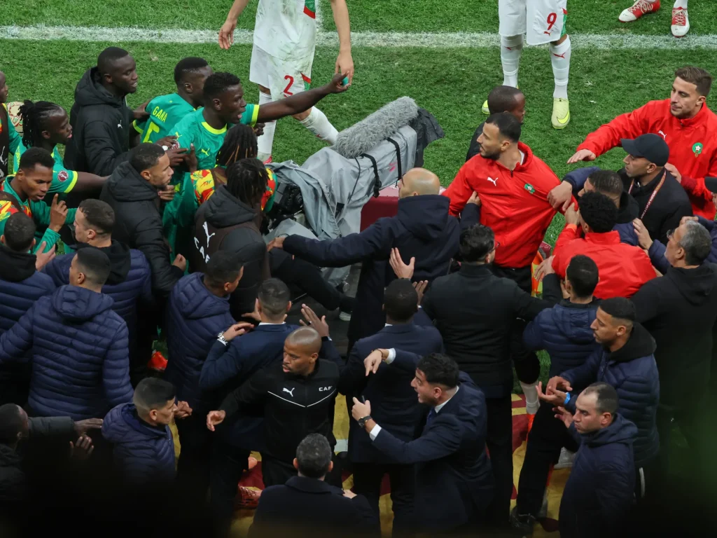 Senegal e Marocco giocano un'imbarazzante finale AFCON 2025 a Rabat