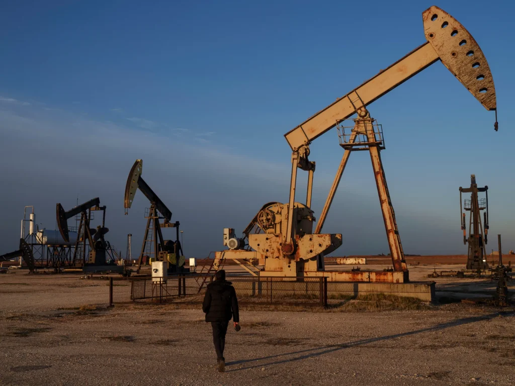 Il settore petrolifero siriano, devastato dalla guerra, deve affrontare una difficile strada verso la ripresa, dicono gli analisti