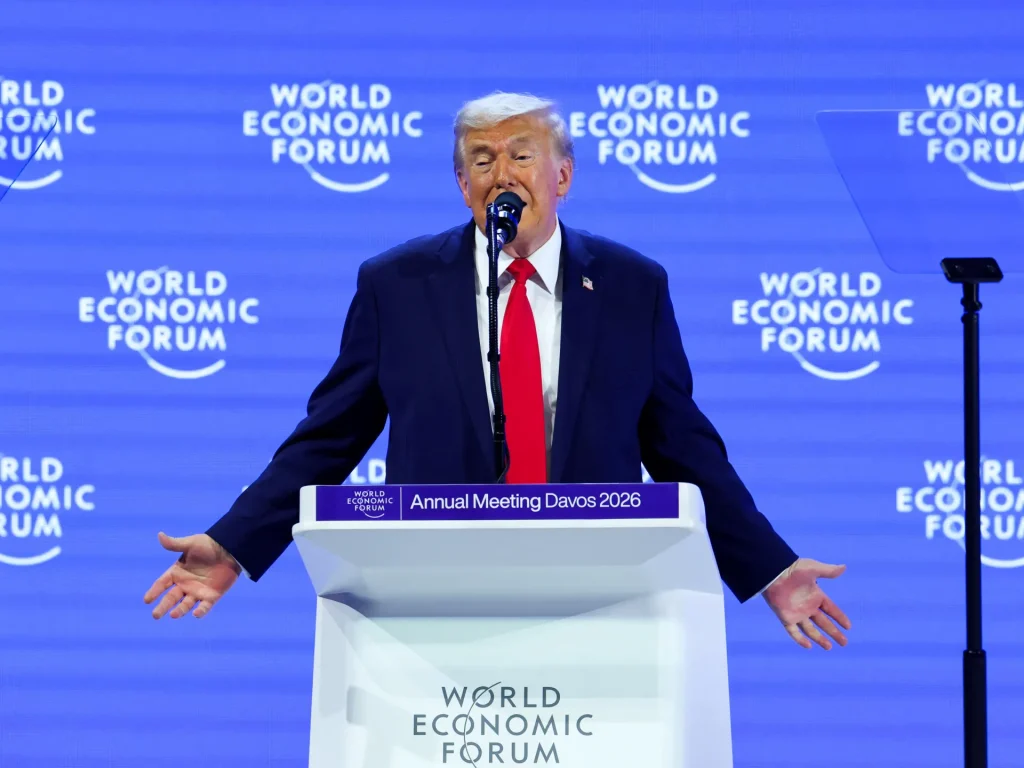 "Non userò la forza" per la Groenlandia: punti chiave del discorso di Trump a Davos