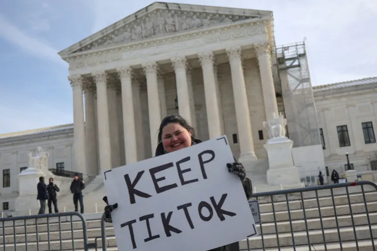 La Corte Suprema degli Stati Uniti considera il tentativo di TikTok di sospendere il divieto