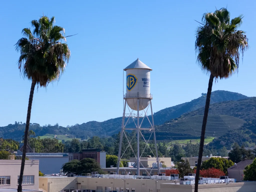 La Warner Bros rifiuta nuovamente l'ultima offerta ostile della Paramount