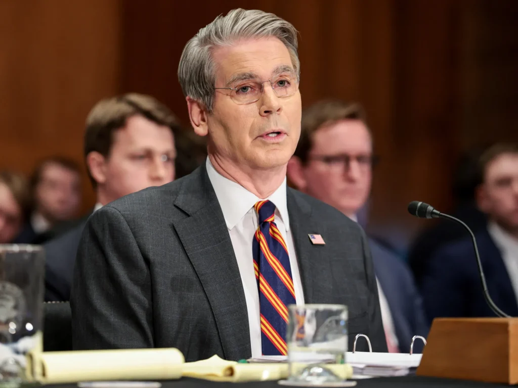 Il segretario al Tesoro americano rifiuta di escludere future azioni legali da parte della Federal Reserve