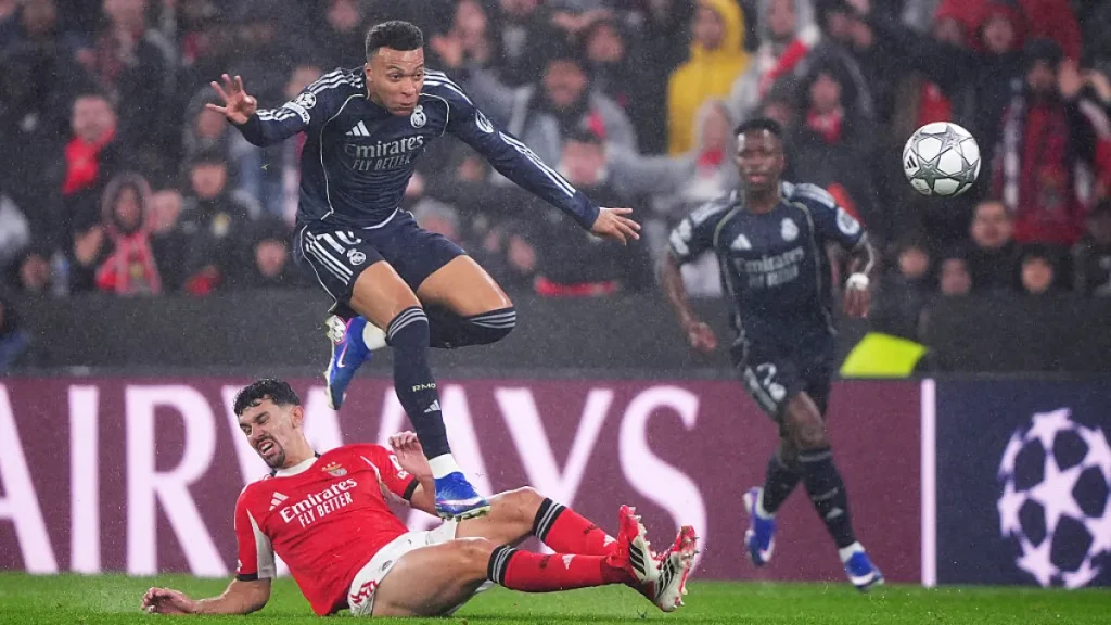 Il Real Madrid affronta il Benfica nei playoff della Champions League: notizie sulle squadre e formazioni