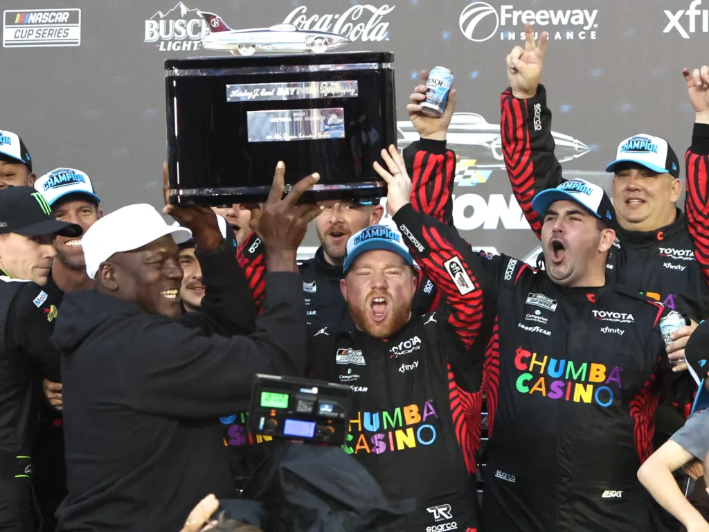 Tyler Reddick vince la NASCAR Daytona 500 con l'auto di proprietà di Michael Jordan