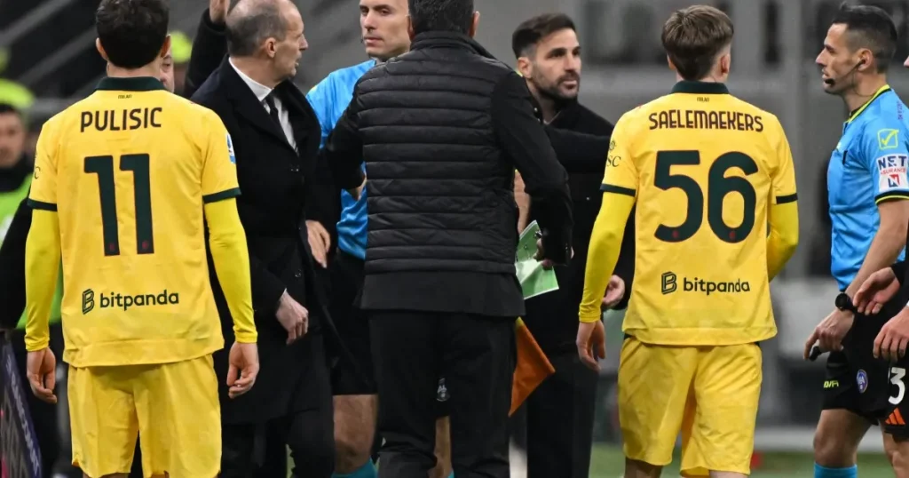 Fabregas del Como, Allegri del Milan e un presunto cambio di maglia di Saelemaekers