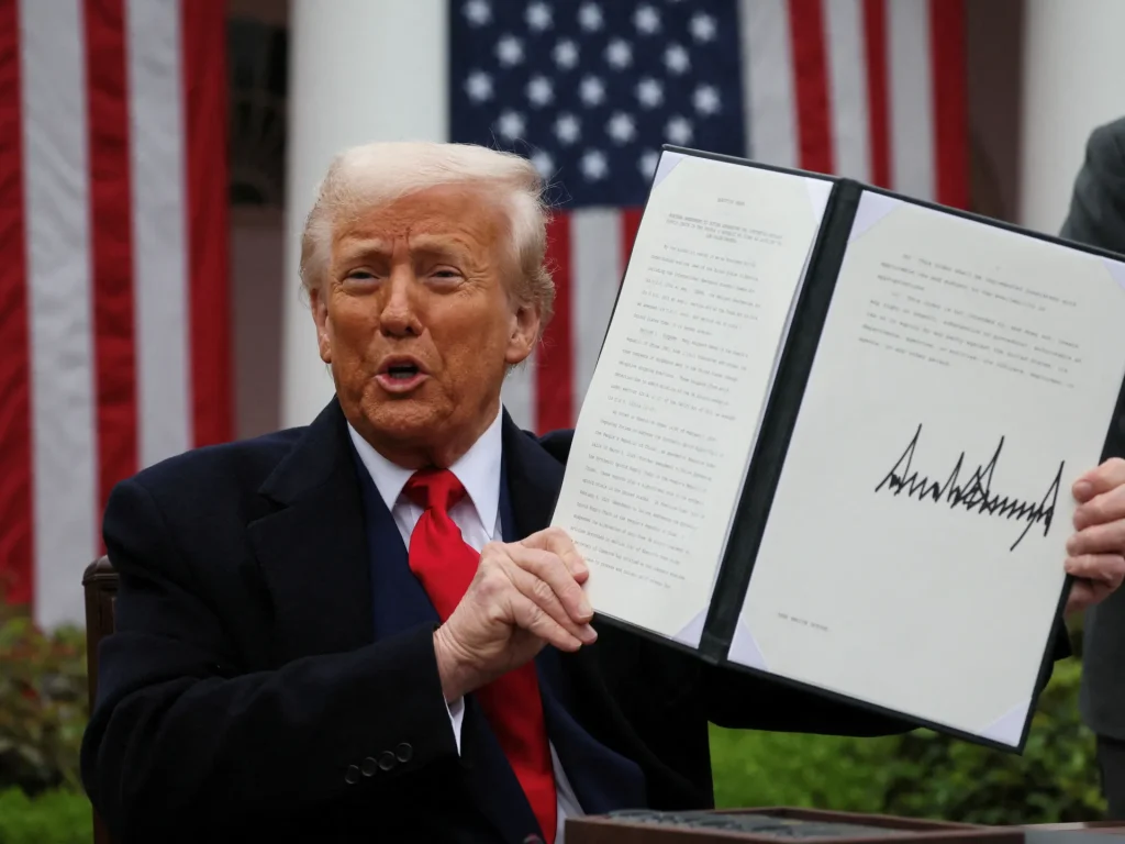 Caos tariffario di Trump: cosa significa un prelievo del 15% per gli accordi commerciali firmati dagli Stati Uniti?