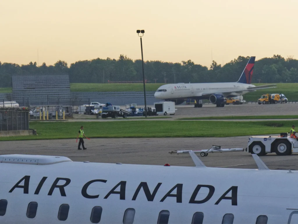 Le azioni Bombardier crollano a causa delle minacce di Trump di dazi del 50% sugli aerei canadesi