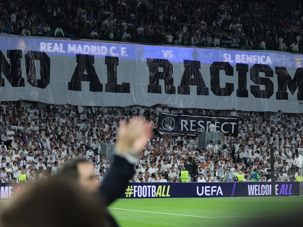 Il Real Madrid vieta a un membro del club di fare il saluto nazista durante la partita del Benfica