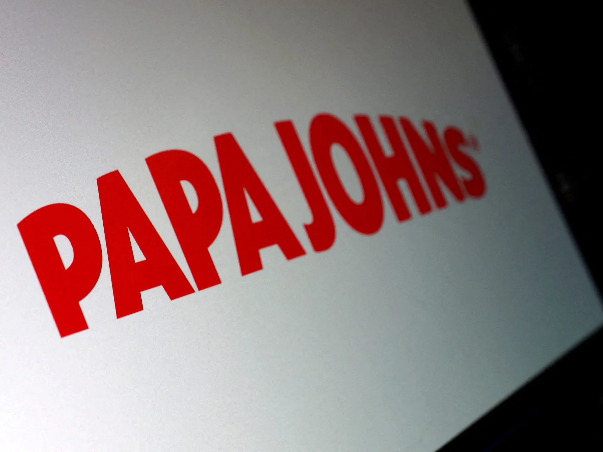 Un fondo sostenuto dal Qatar offre 1,5 miliardi di dollari per il gigante della pizza Papa John's: Report
