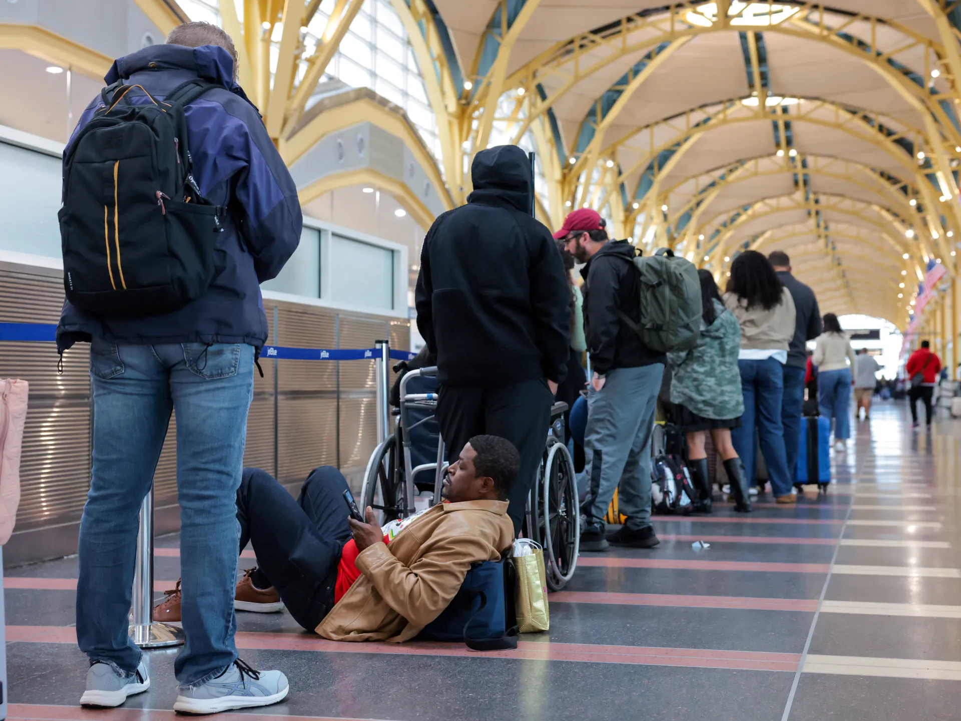 Perché la chiusura della Homeland Security degli Stati Uniti sta sollevando timori di ritardi negli aeroporti