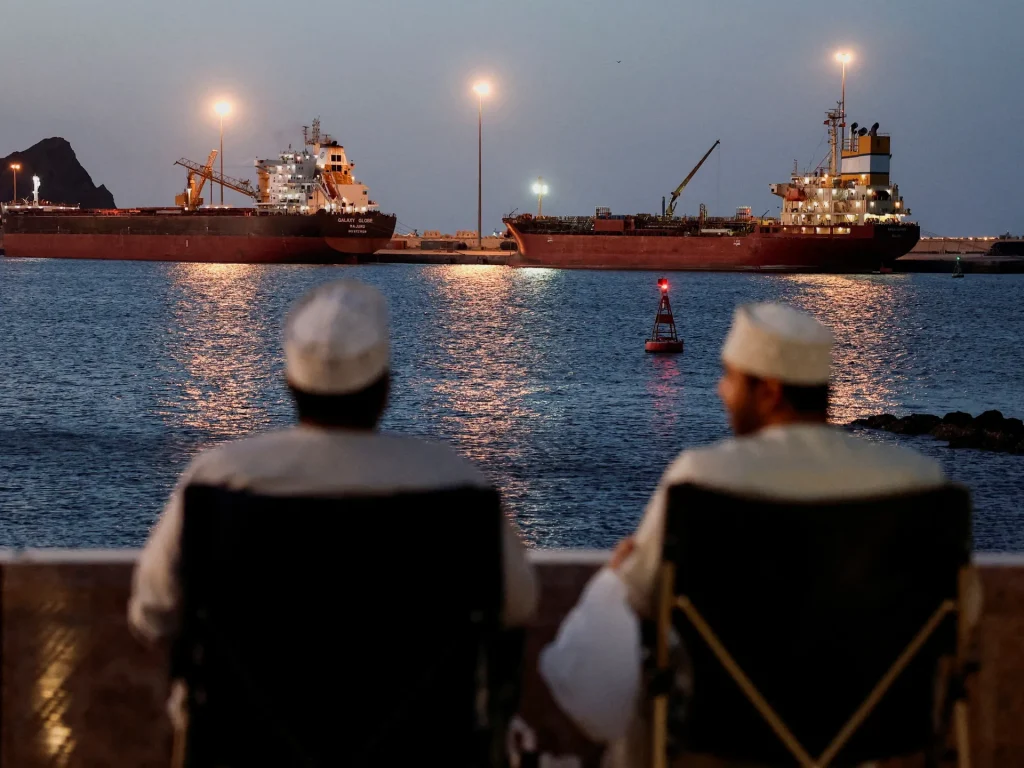 La Casa Bianca smentisce la presenza di una nave cisterna scortata dall'esercito americano a Hormuz dopo aver cancellato il post