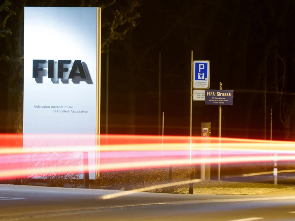 La FIFA multa la FA israeliana per razzismo e violazioni "multiple" di discriminazione