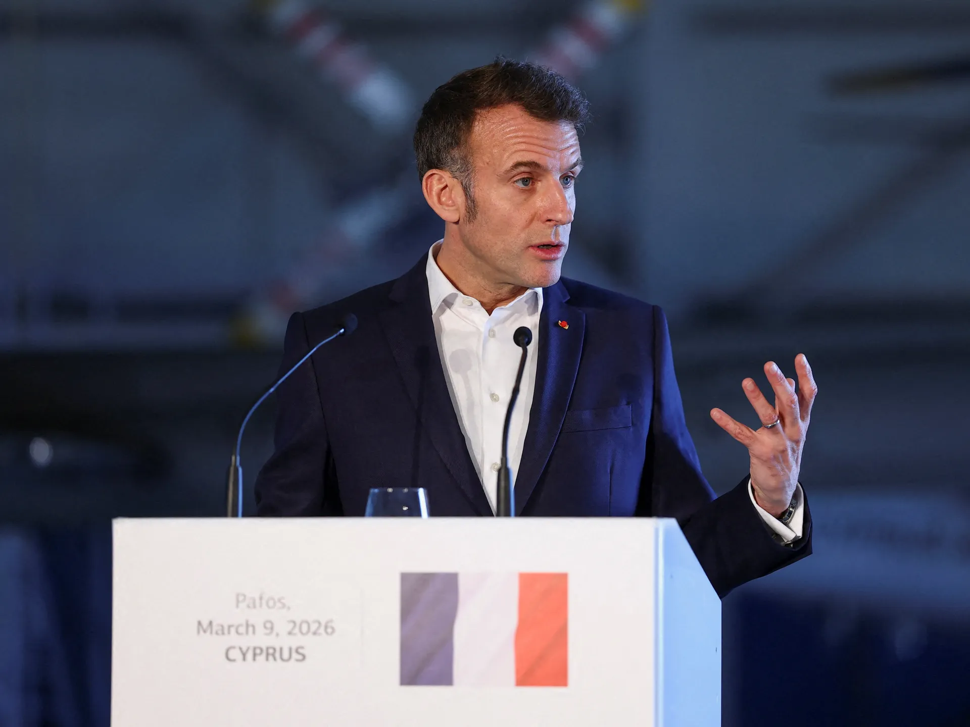 La Francia si prepara a scortare le navi nello Stretto di Hormuz quando la guerra si calmerà: Macron