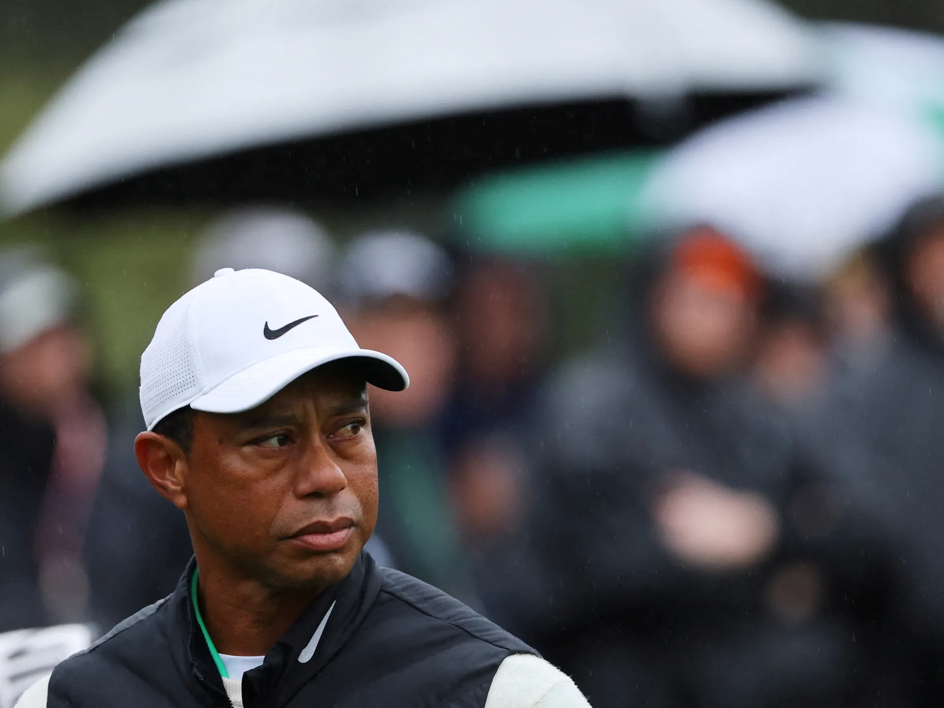 Tiger Woods accusato di guida in stato di ebbrezza dopo un ribaltamento in Florida