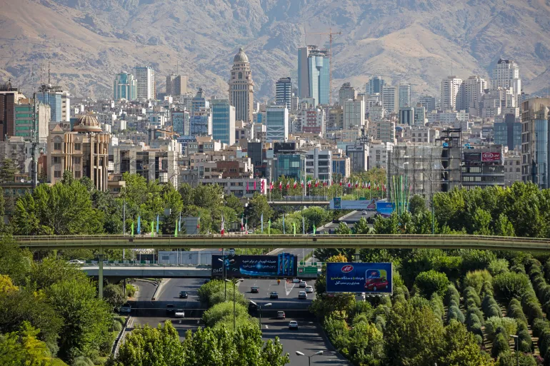 Superstrada che porta alla capitale Teheran, Iran. (Foto di: Marica van der Meer/Arterra/Universal Images Group tramite Getty Images)
