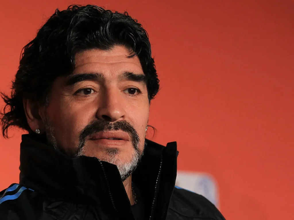 L'equipe medica di Maradona avrebbe potuto salvargli la vita, dice il pubblico ministero