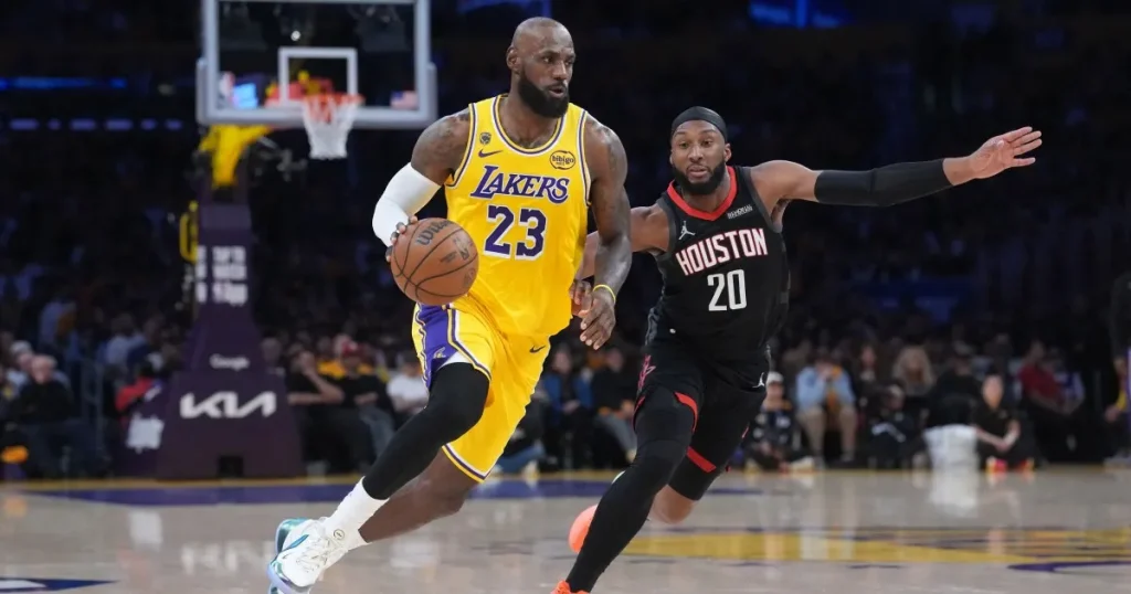 LeBron, i Lakers scioccano i Rockets con la vittoria in Gara 1 nei playoff NBA