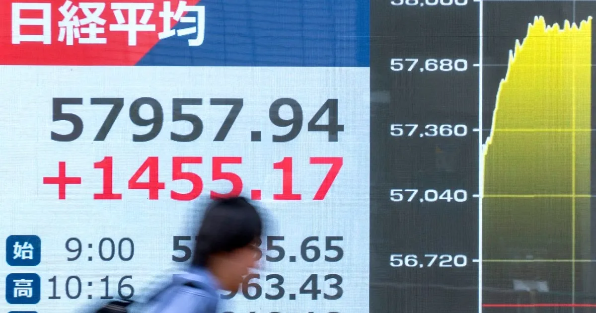 I mercati azionari asiatici crescono, il petrolio crolla nella speranza di colloqui tra Stati Uniti e Iran