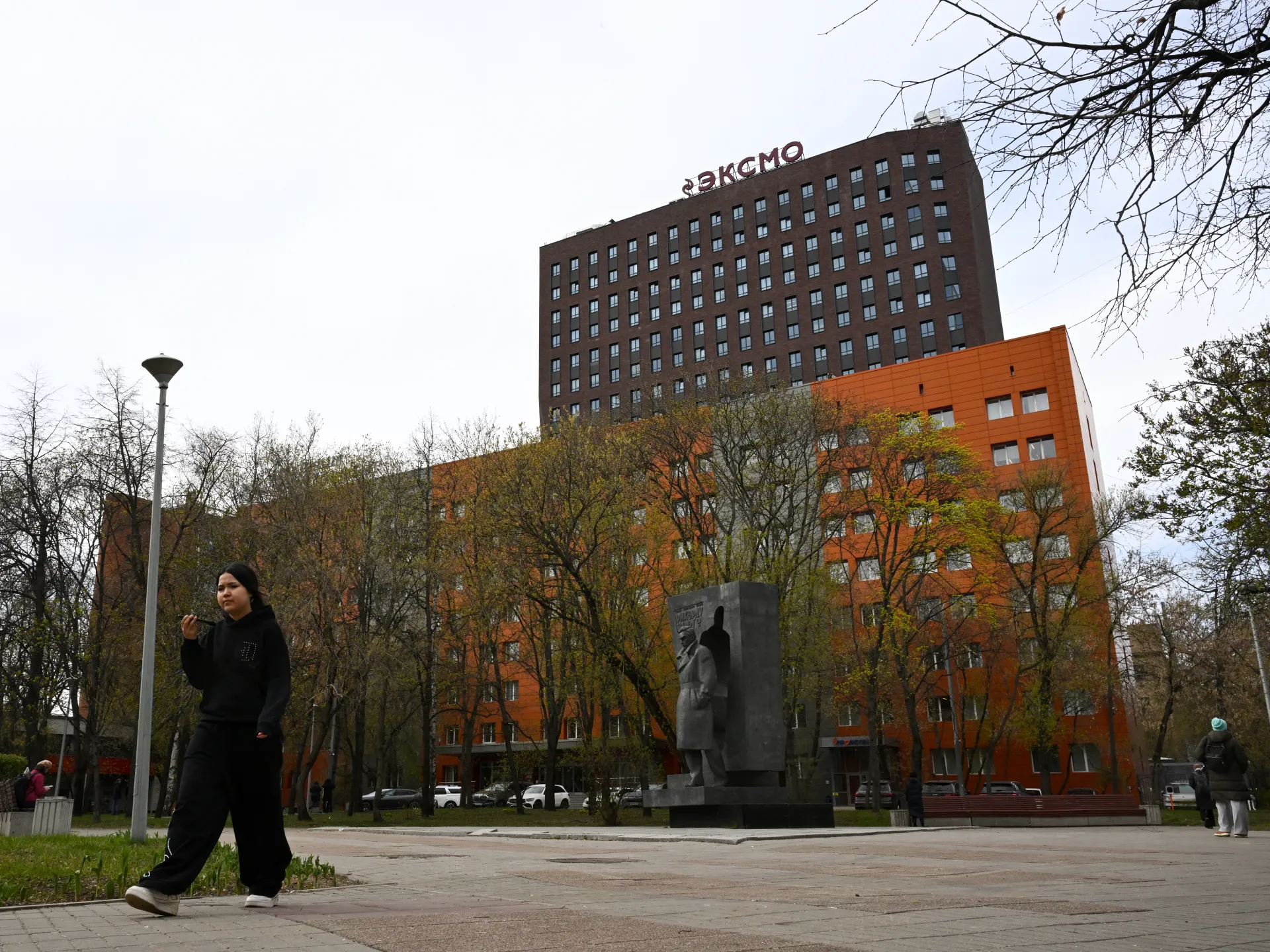 La polizia russa fa irruzione in un editore accusato di promuovere la "propaganda gay"