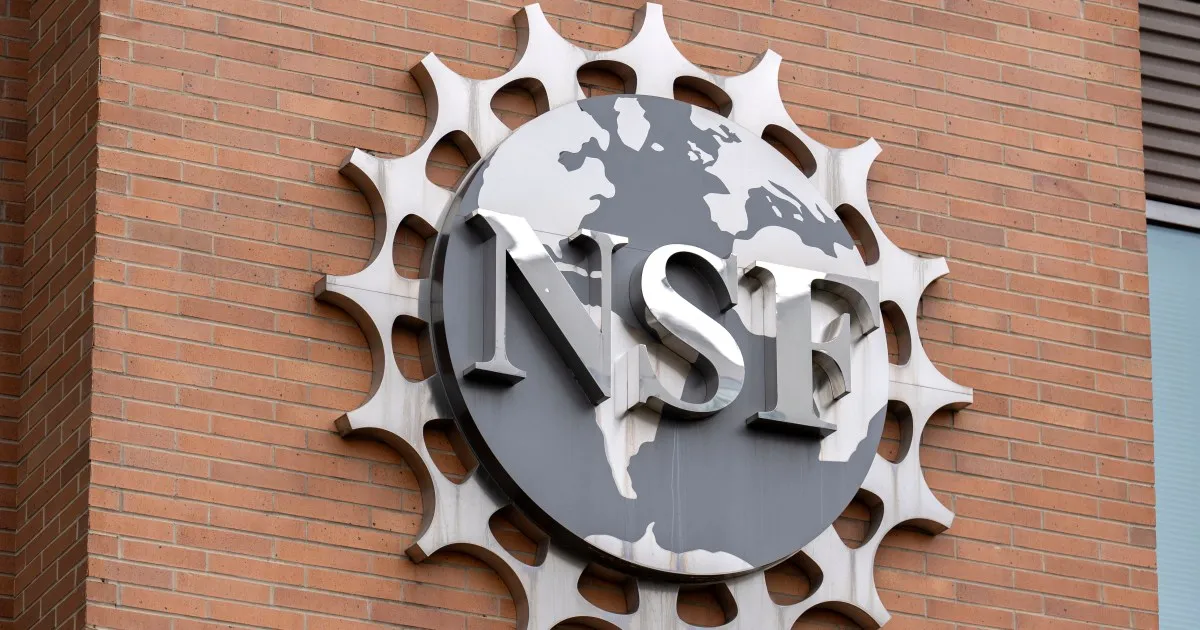 L’amministrazione Trump licenzia tutti i membri del National Science Board degli Stati Uniti