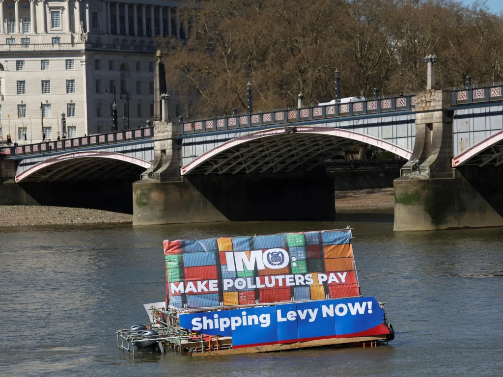 Gli stati potenti stanno cercando di sabotare la decarbonizzazione del trasporto marittimo