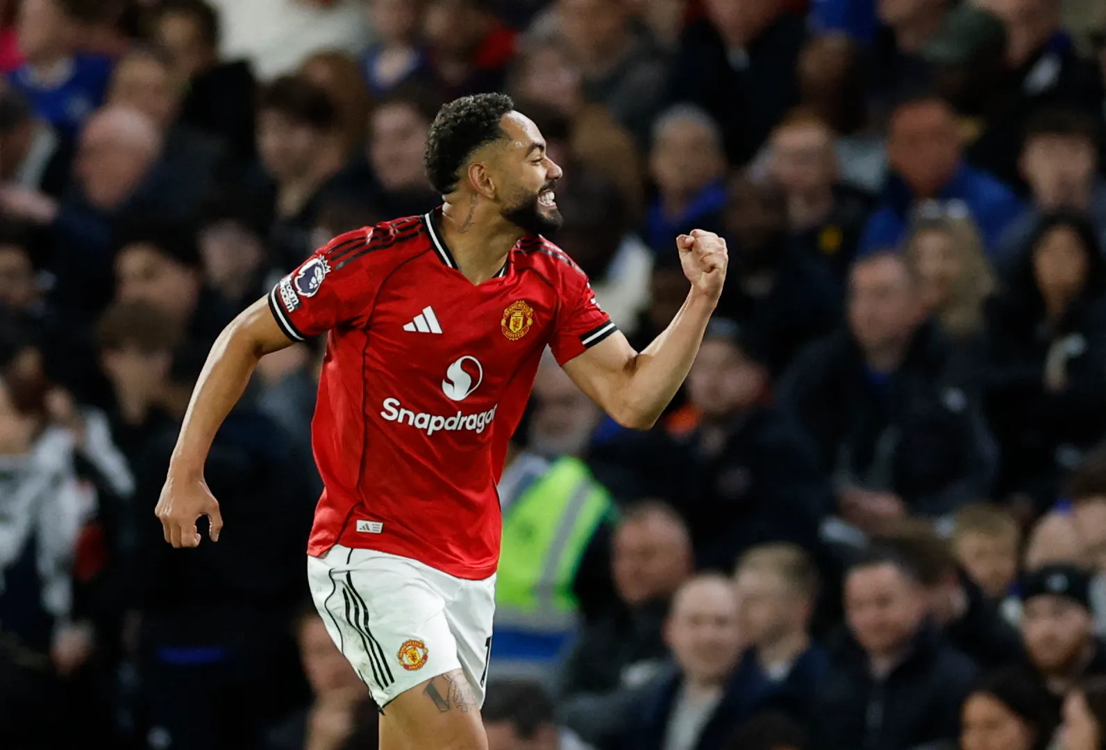Il Manchester United batte il Chelsea mentre il gol di Cunha aumenta la speranza della Champions League