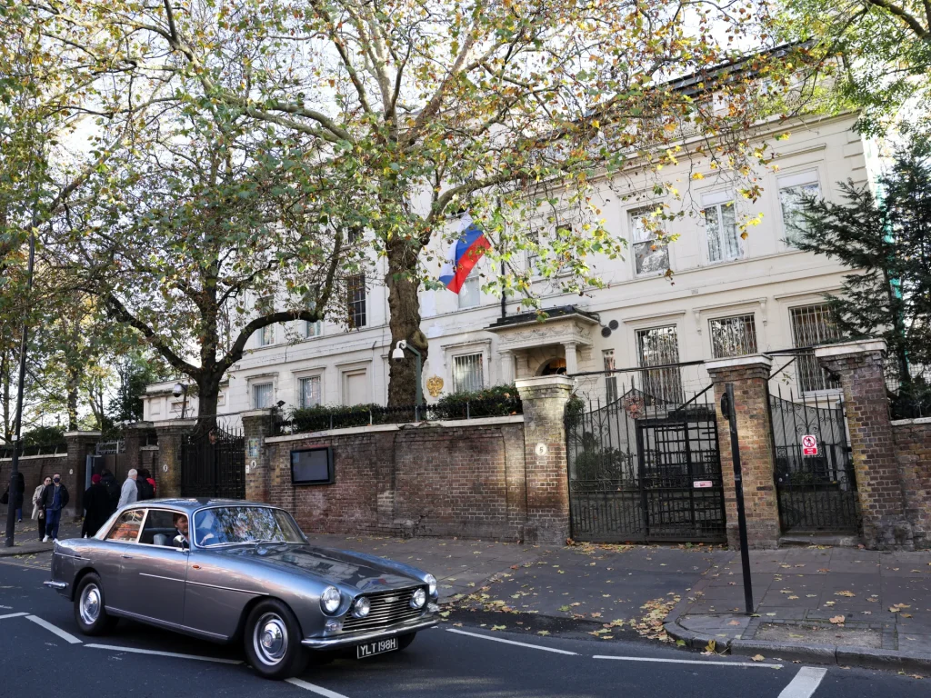 Il Regno Unito espelle il diplomatico russo con una mossa “occhio per occhio”.