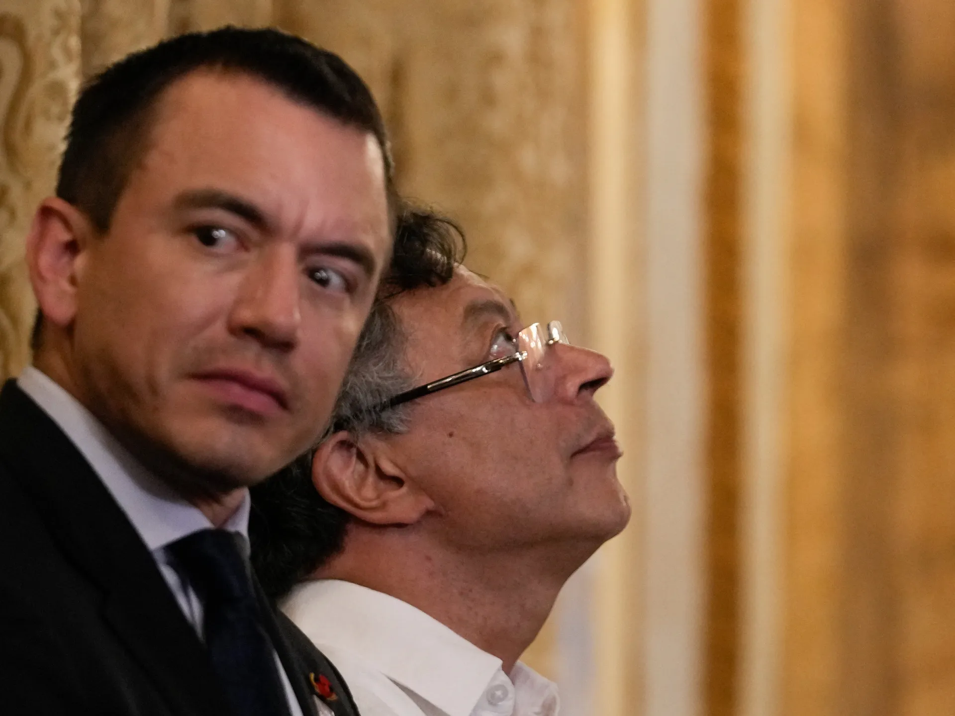 L’Ecuador aumenta le tariffe al 100% a causa della faida con la vicina Colombia