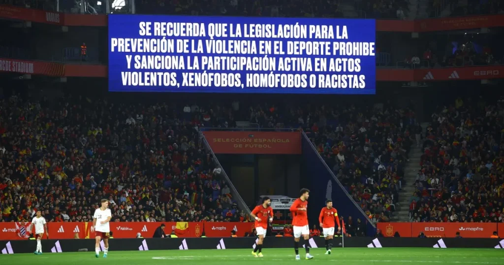 La polizia indaga sui cori islamofobici durante la partita tra Spagna ed Egitto