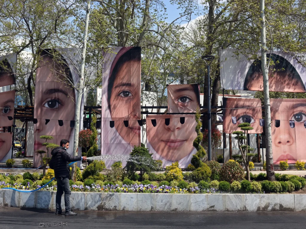 Perché le femministe occidentali tacciono sulla guerra alle donne iraniane?