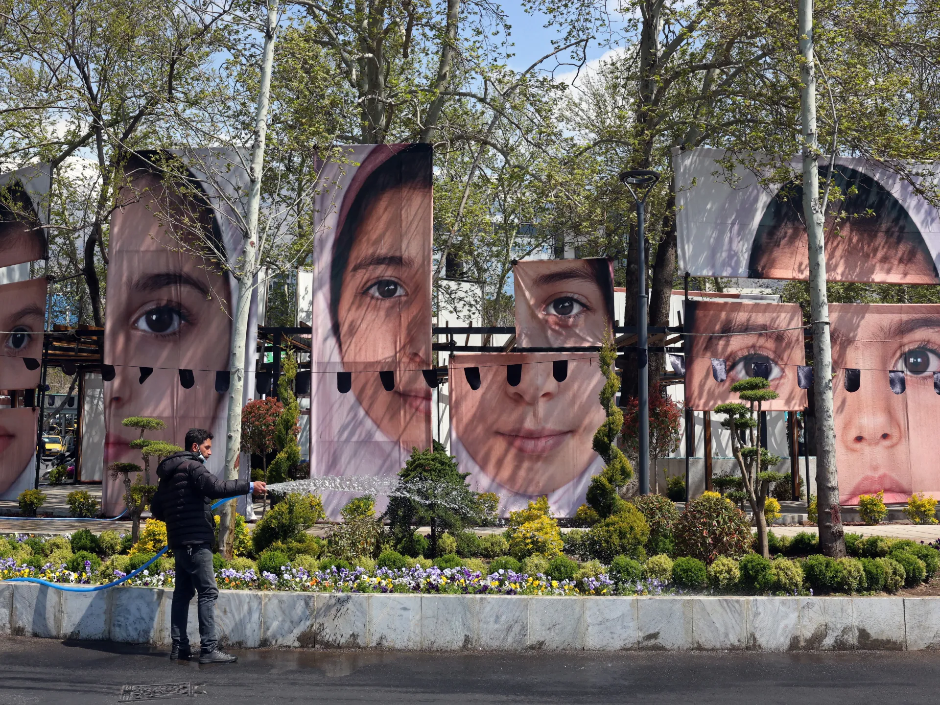 Perché le femministe occidentali tacciono sulla guerra alle donne iraniane?