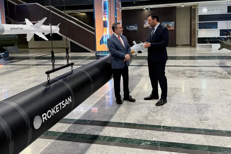 İkinci sottolinea su cosa si basa la strategia internazionale di Roketsan "modelli di partenariato" piuttosto che semplici vendite. [Oltre La Linea]