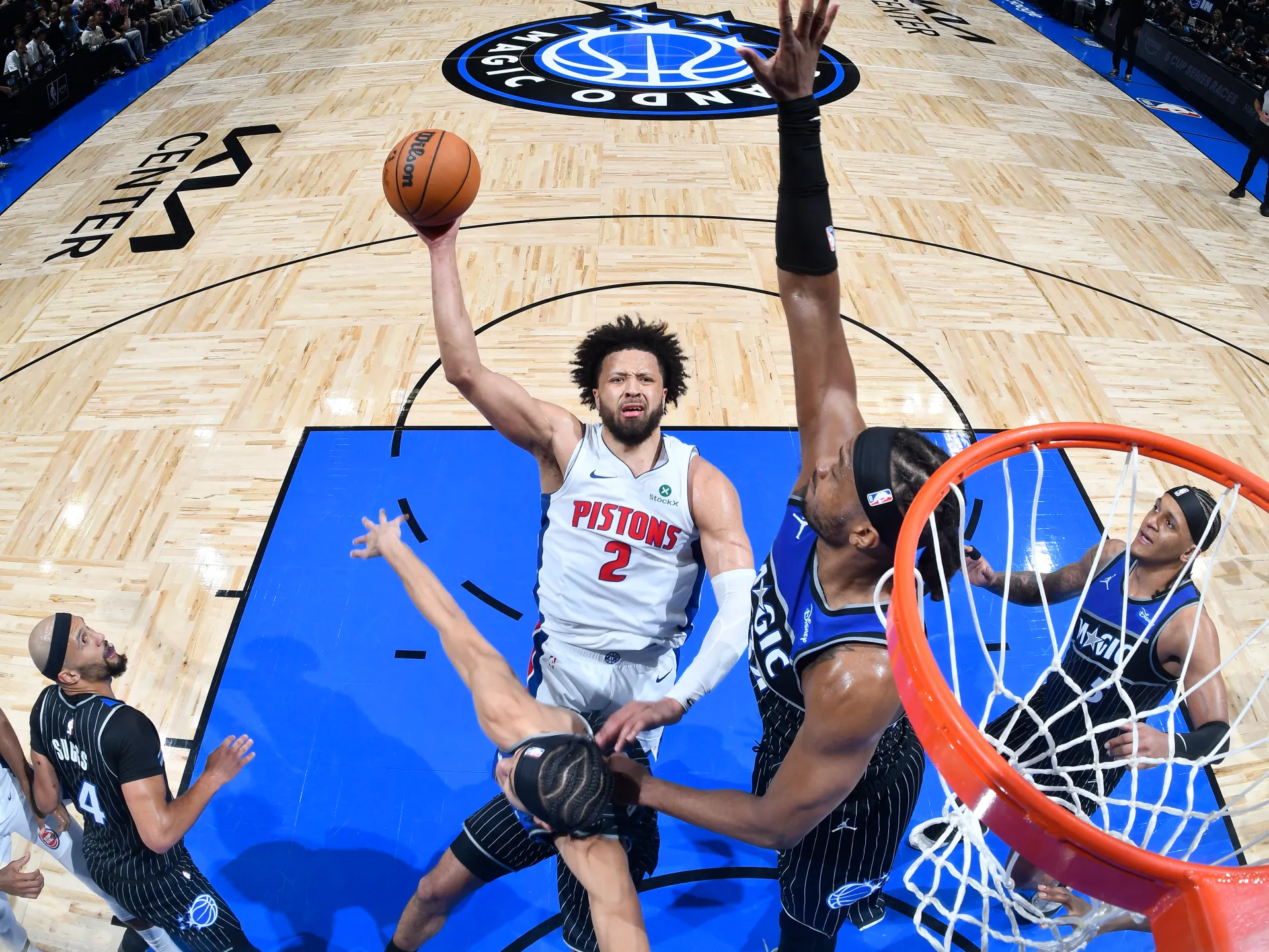 Pistons e Raptors sopravvivono mentre i LA Lakers avanzano nei playoff NBA