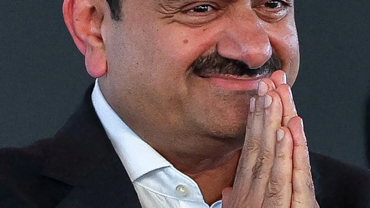 Gli Stati Uniti ritirano le accuse di frode dopo che il miliardario Adani ha promesso un investimento di 10 miliardi di dollari