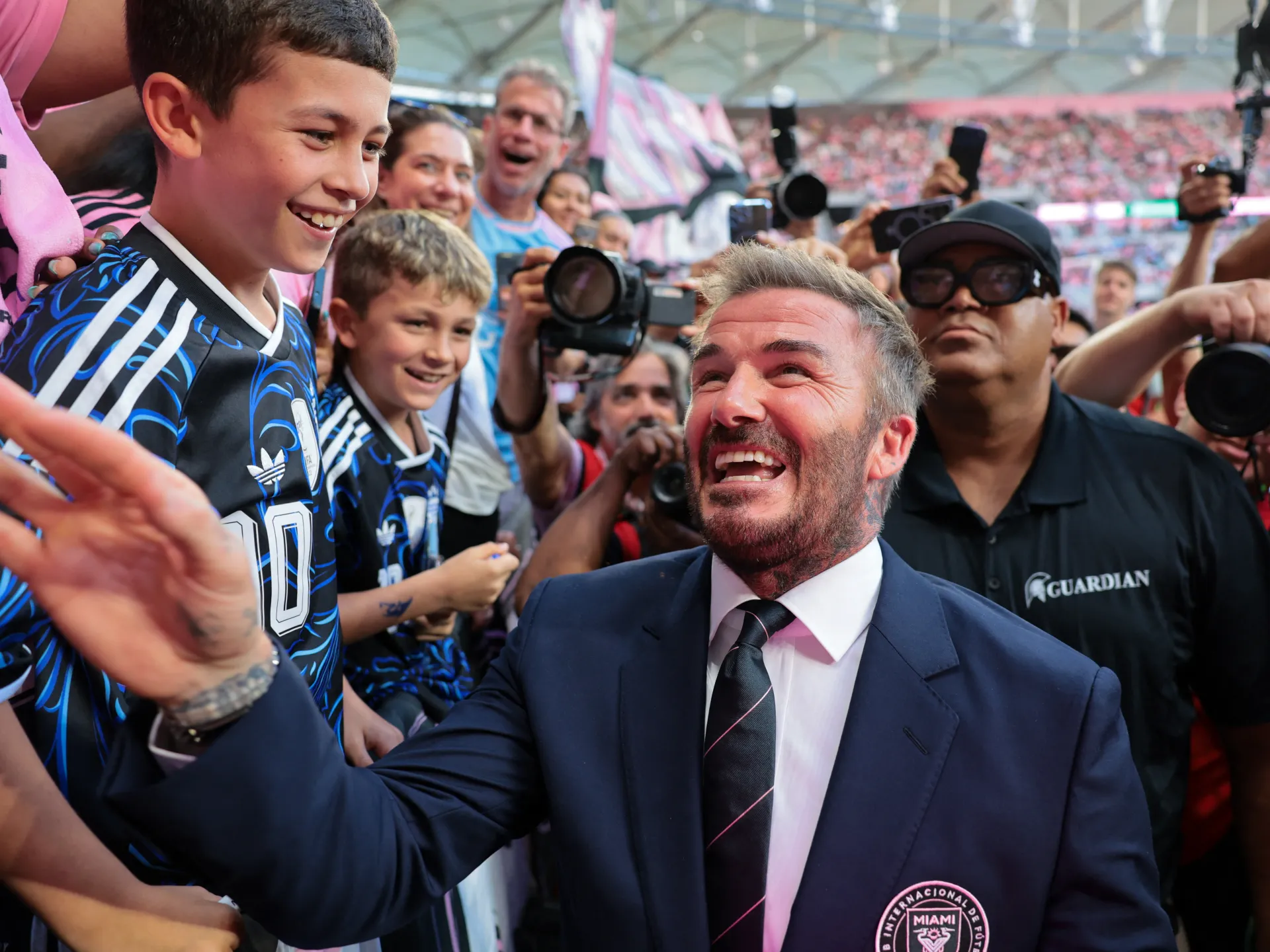 David Beckham diventa il primo sportivo miliardario britannico