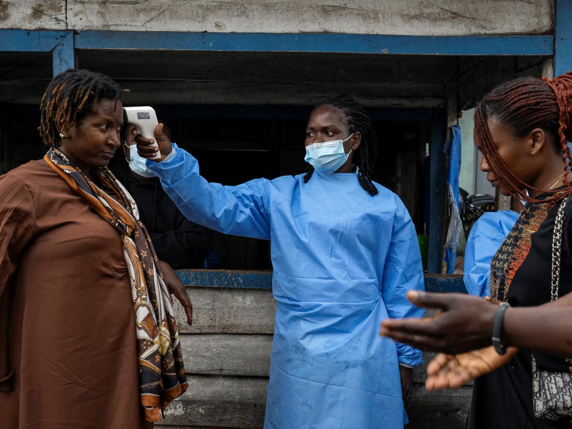 Epidemia di Ebola: quando verrà sviluppato un vaccino per il nuovo ceppo?