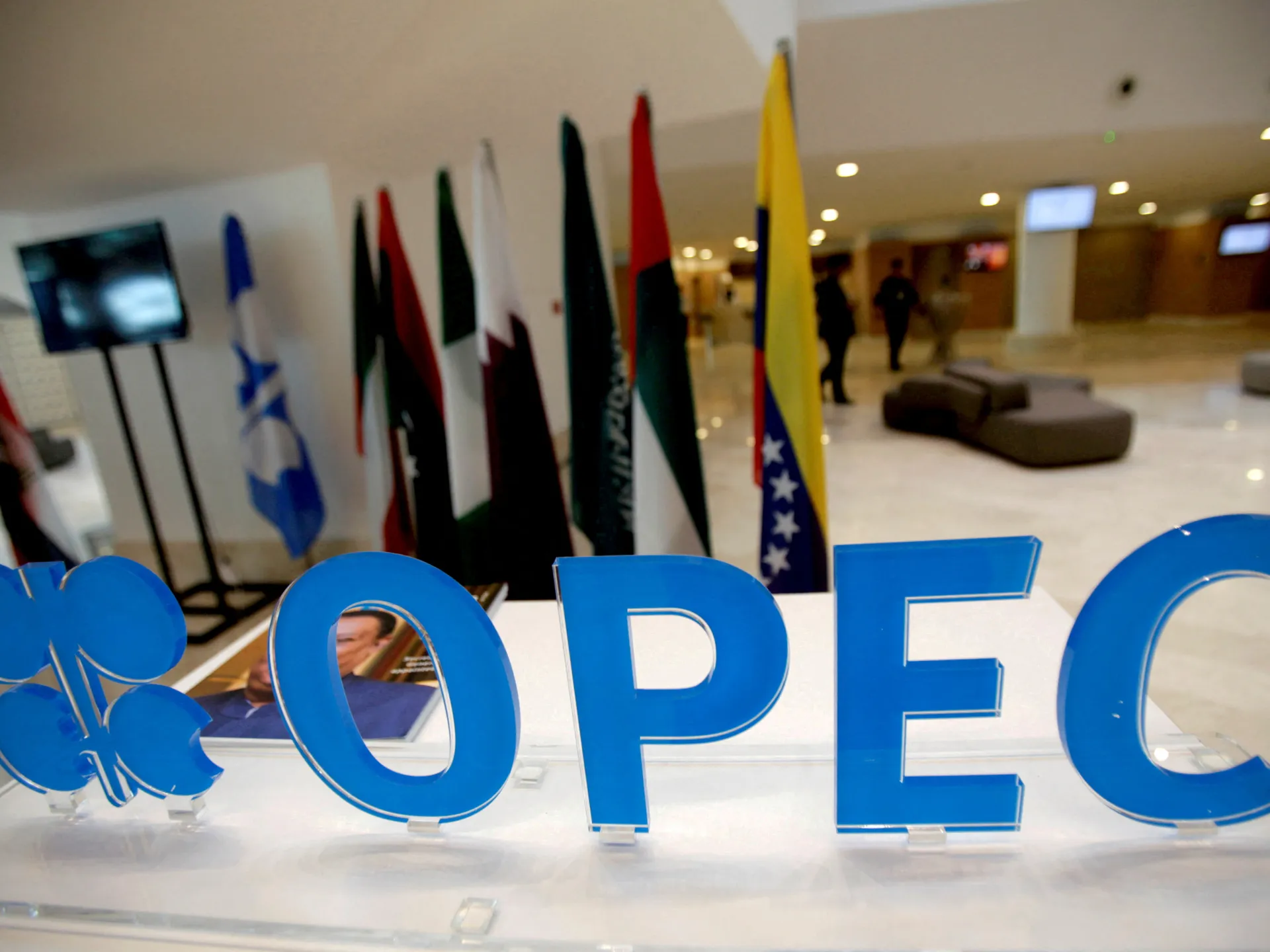 Gli Emirati Arabi Uniti lasciano l’OPEC in difficoltà contro il cartello petrolifero durante la guerra contro l’Iran