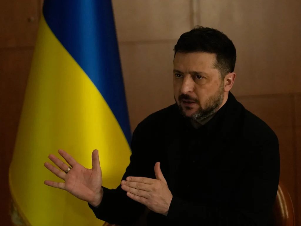 L’Ucraina osserva le attività al confine con la Bielorussia mentre gli attacchi russi continuano