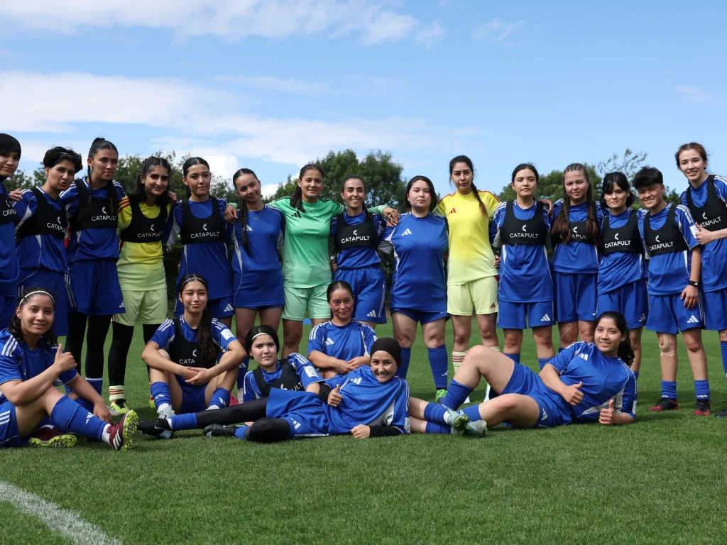 La squadra femminile afghana rifugiata ha il permesso di giocare nei tornei FIFA