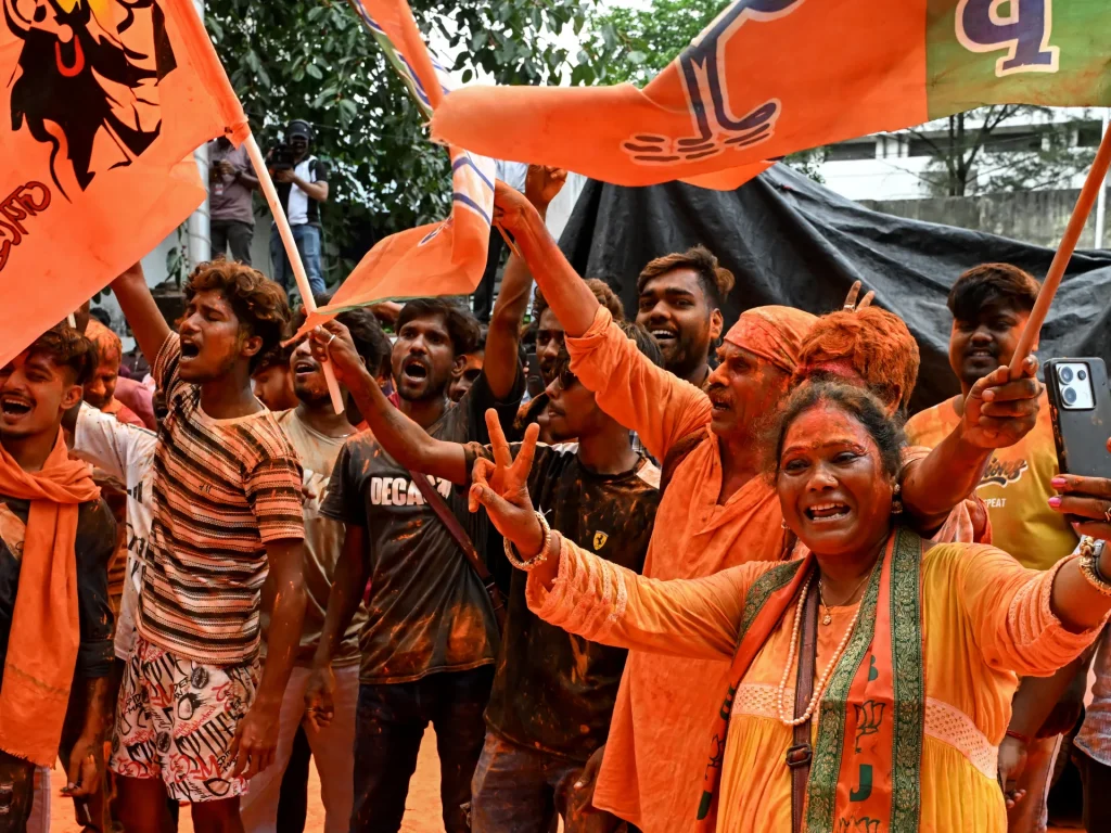 La vittoria del BJP nel Bengala mette in luce l'erosione della democrazia indiana