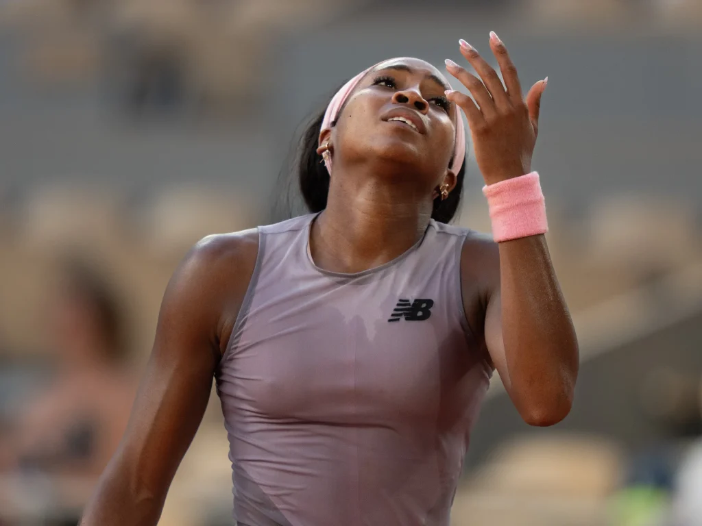 Holder Gauff battuto da Potapova; Sabalenka solida agli Open di Francia