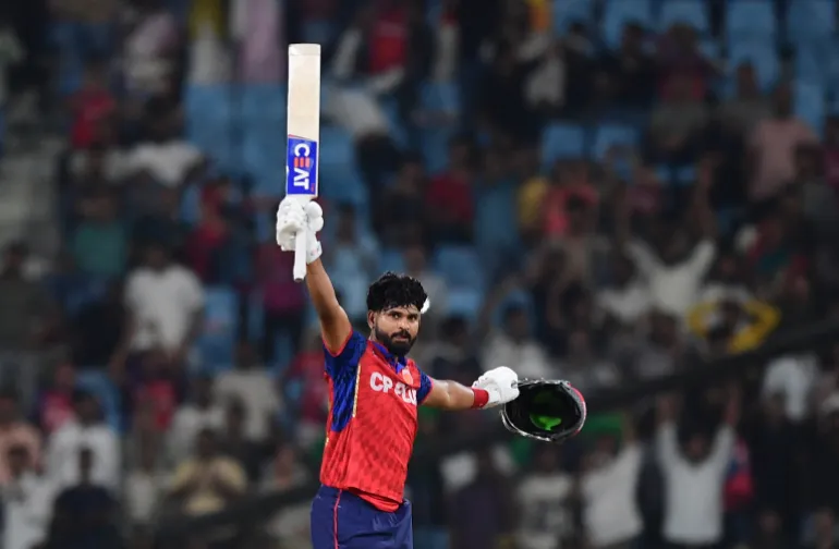 Shreyas Iyer è il nuovo capitano della squadra internazionale T20 dell'India [Abhijit Addya/Reuters]